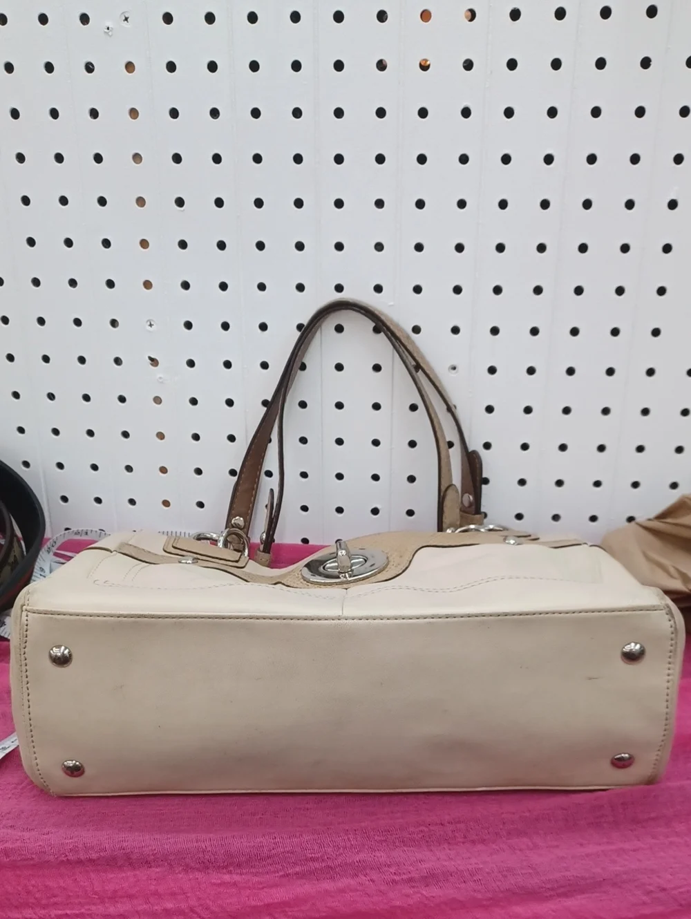 Coach Penelope Carryall F16531 - Picture 11 of 15